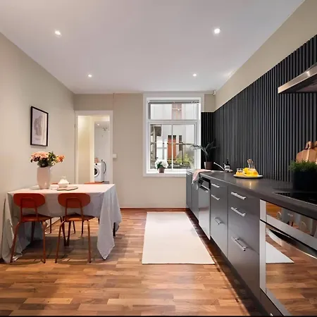아파트 Charming Townhouse *